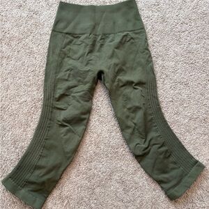 Lululemon Olive Army Green Seamless Crop Leggings Size 2.